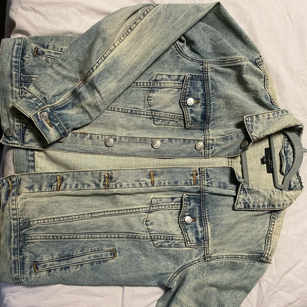 PacSun Medium Denim Jacket!